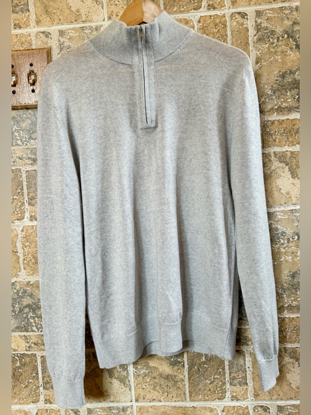 Banana Republic Factory Men's Light Gray Half-Zip Merino Wool Sweater Medium